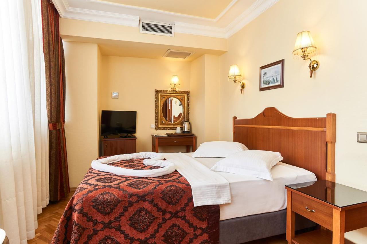 Amber Hotel & Spa Истанбул Екстериор снимка