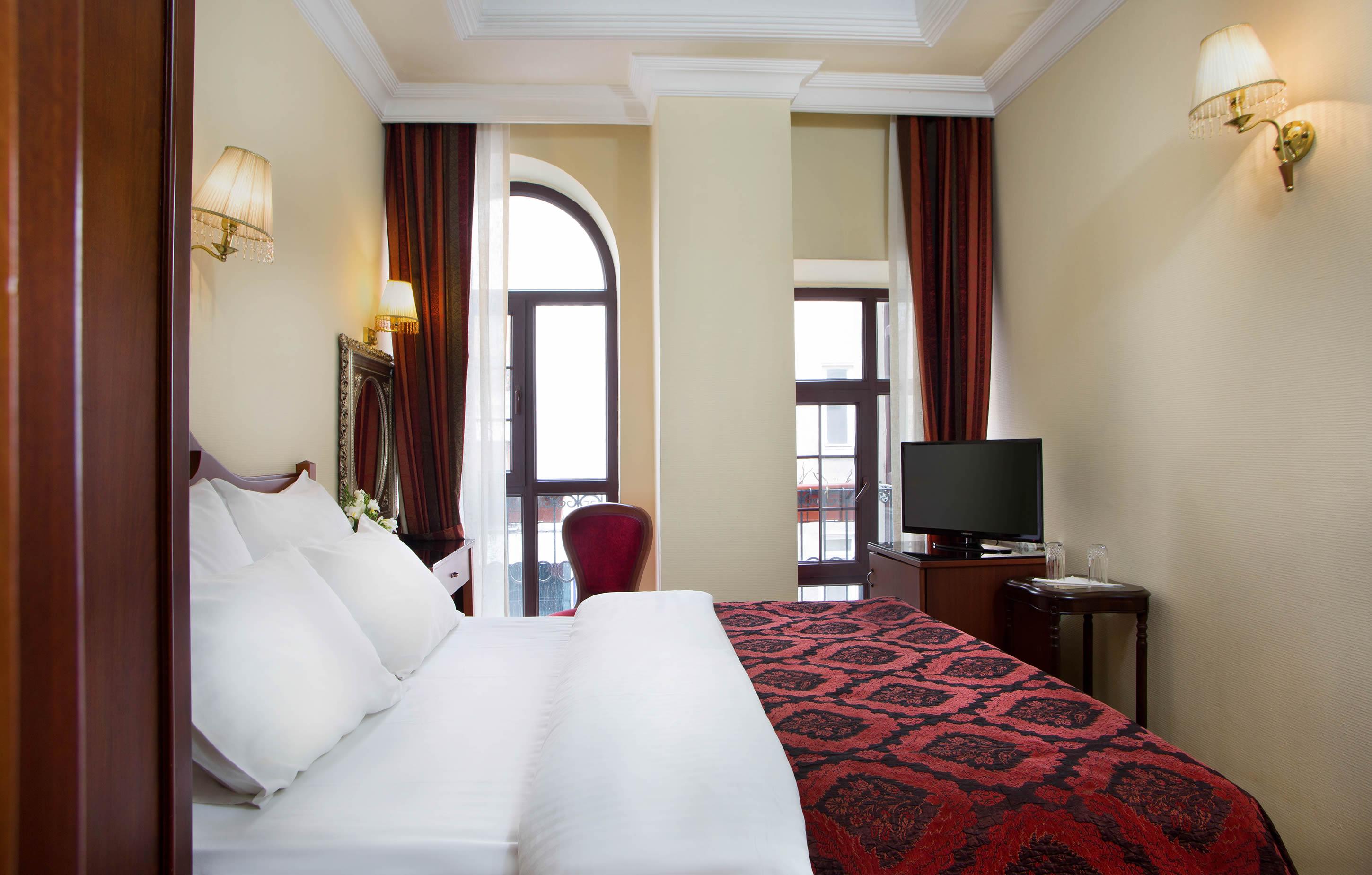 Amber Hotel & Spa Истанбул Екстериор снимка