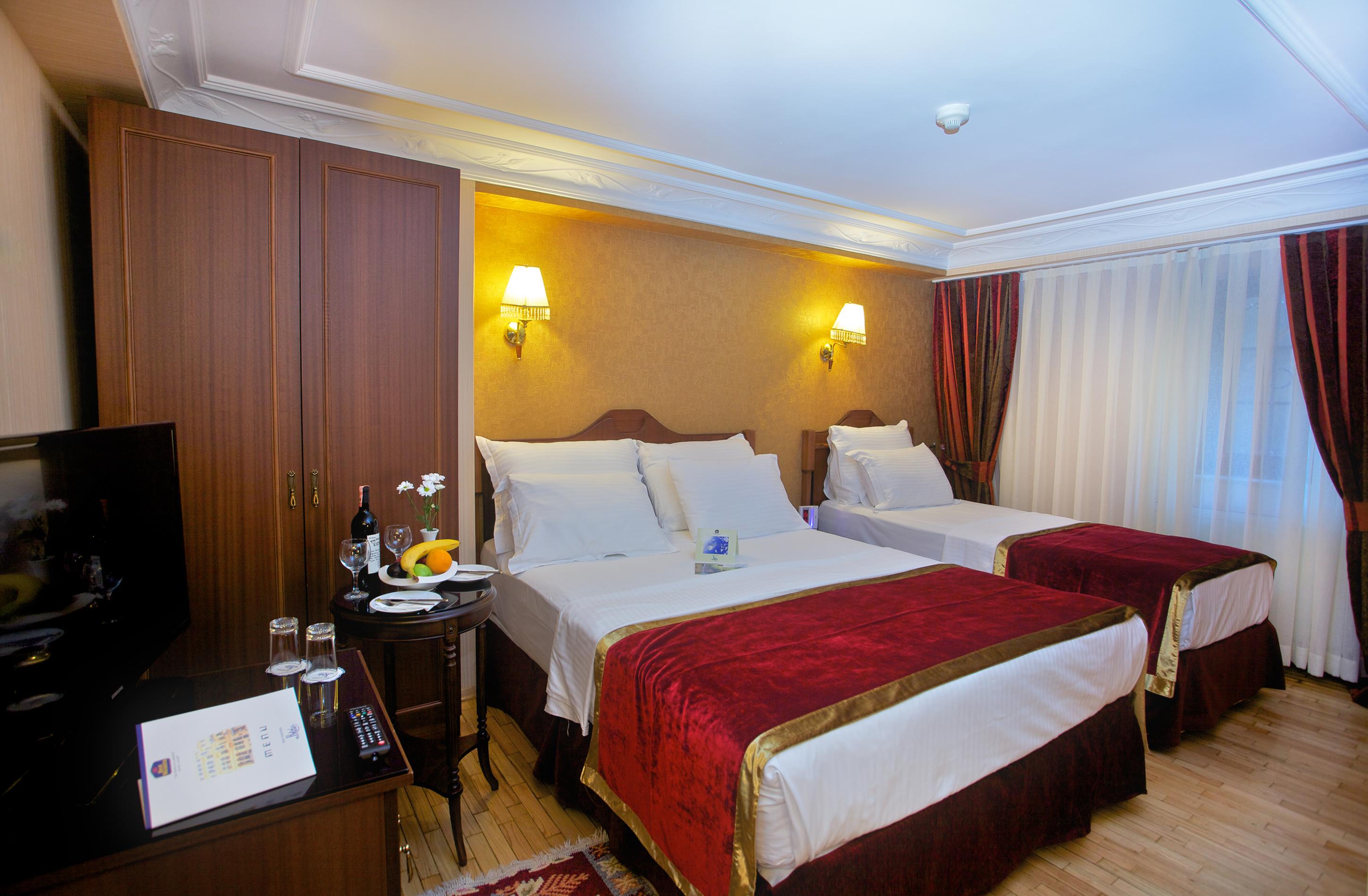 Amber Hotel & Spa Истанбул Екстериор снимка