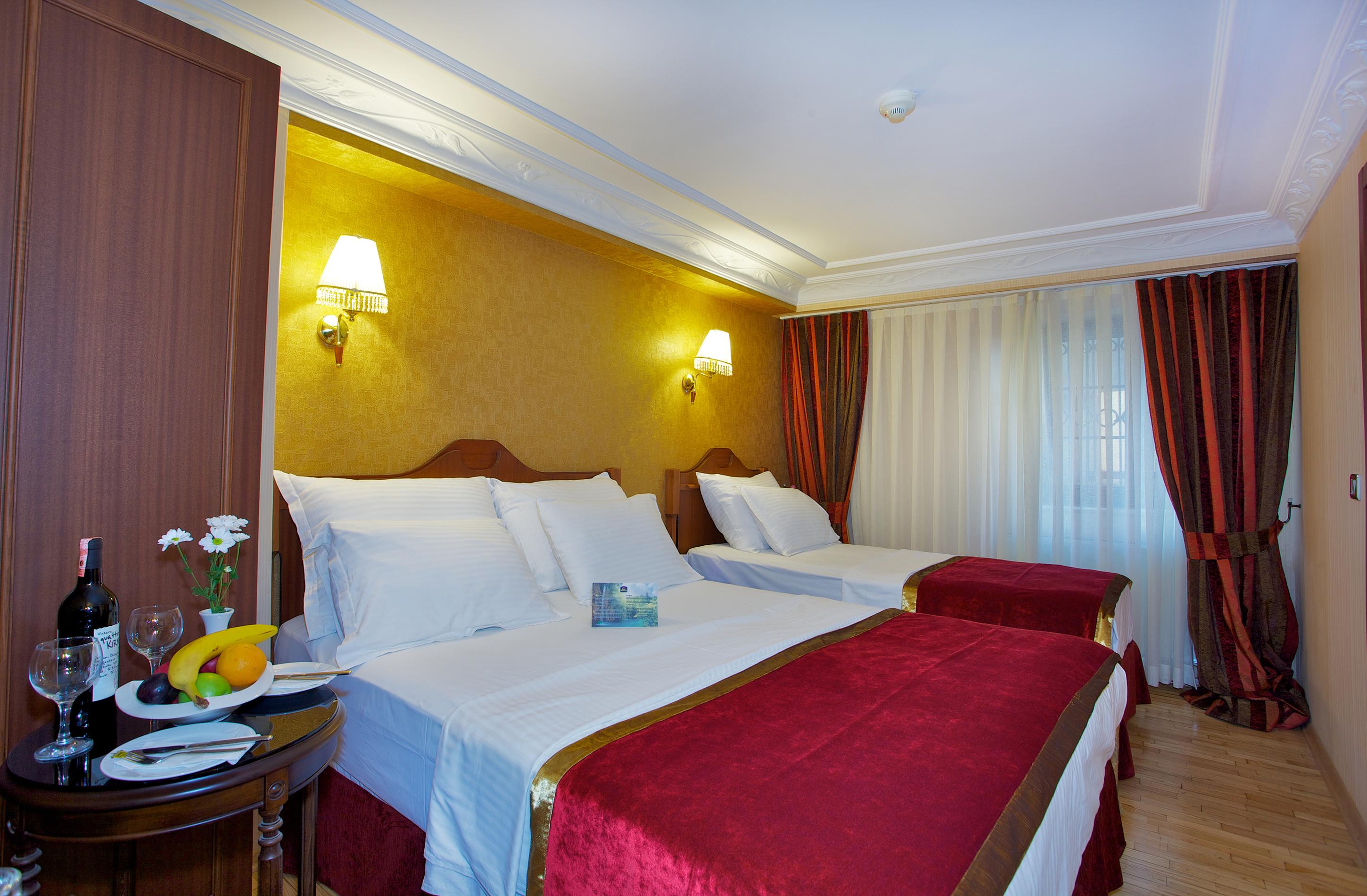 Amber Hotel & Spa Истанбул Екстериор снимка