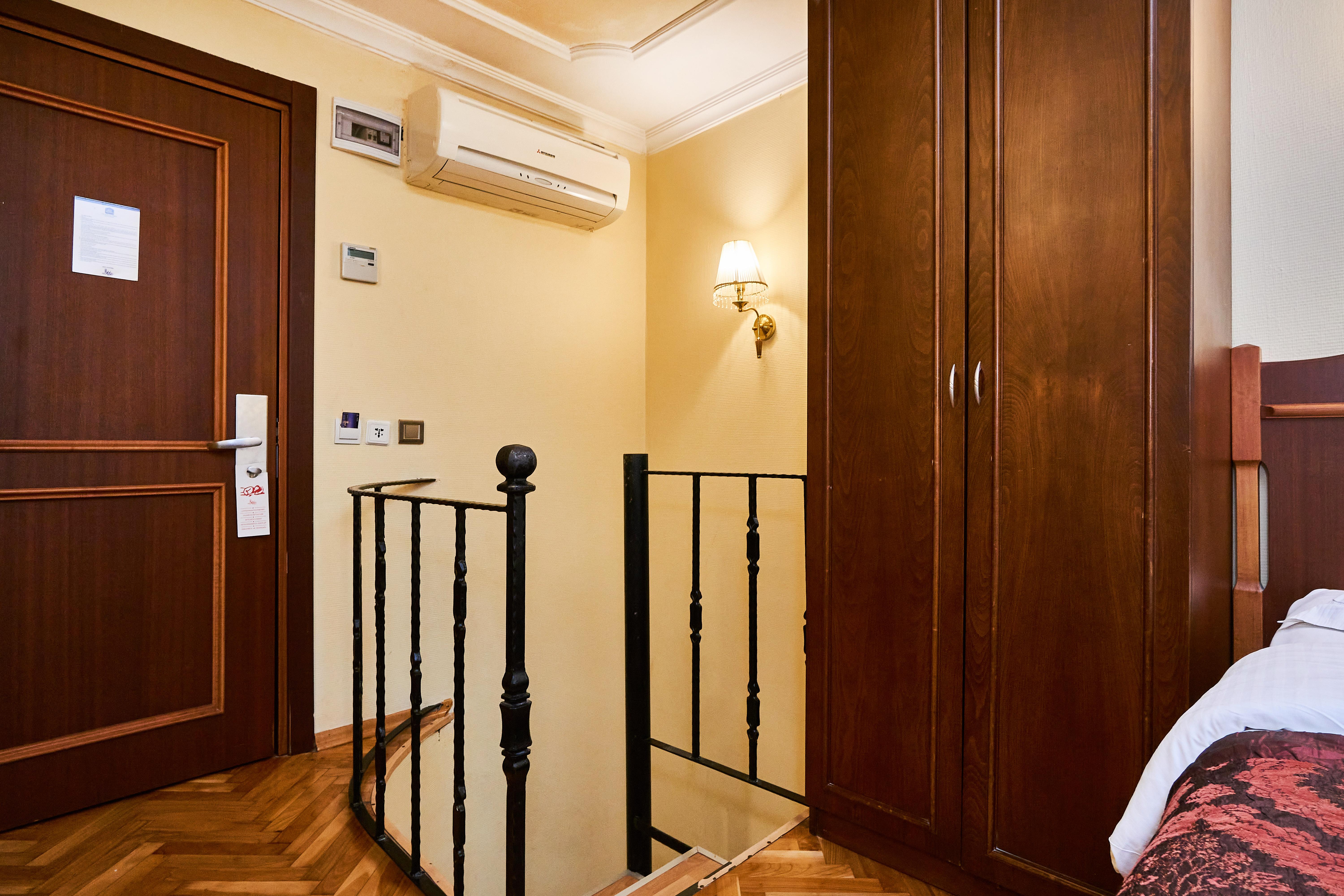 Amber Hotel & Spa Истанбул Екстериор снимка